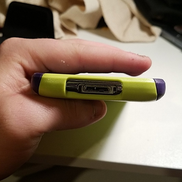 Phone - Picture 2 of 4